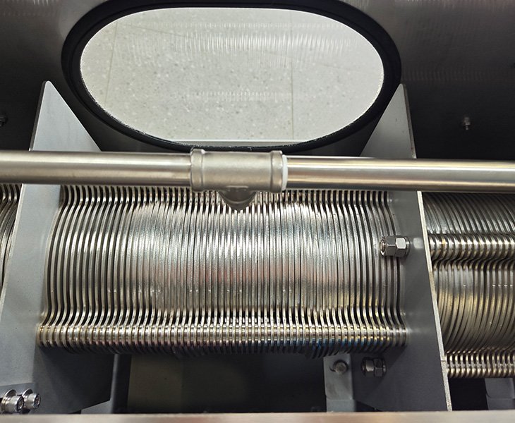 No Clogging When Handling Oil-Contaminated Sludge